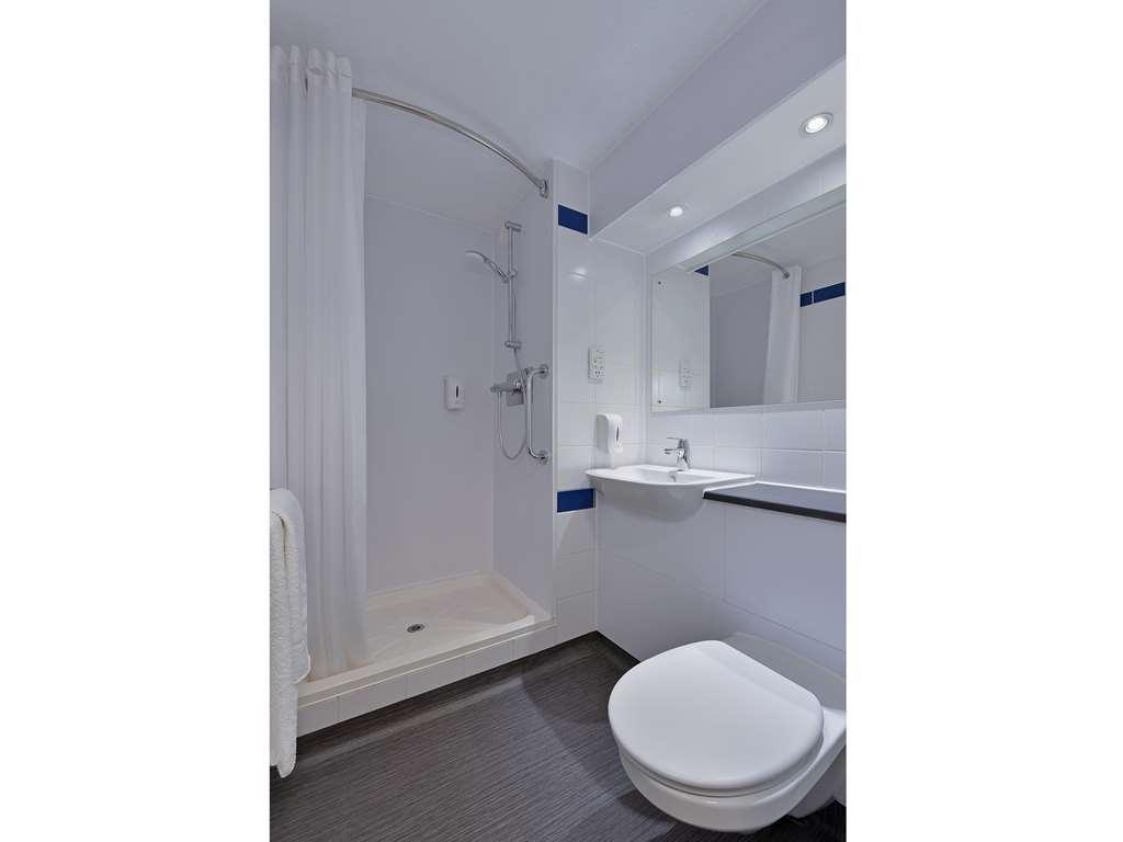 Travelodge Plymouth Roborough Ruang foto